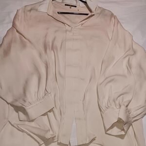 Womens Elie Tahari silk blouse in great condition size XL can't go wrong